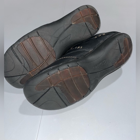 Clarks UnLoop Black Leather Slip-on Shoes Sz 8 - Picture 5 of 7